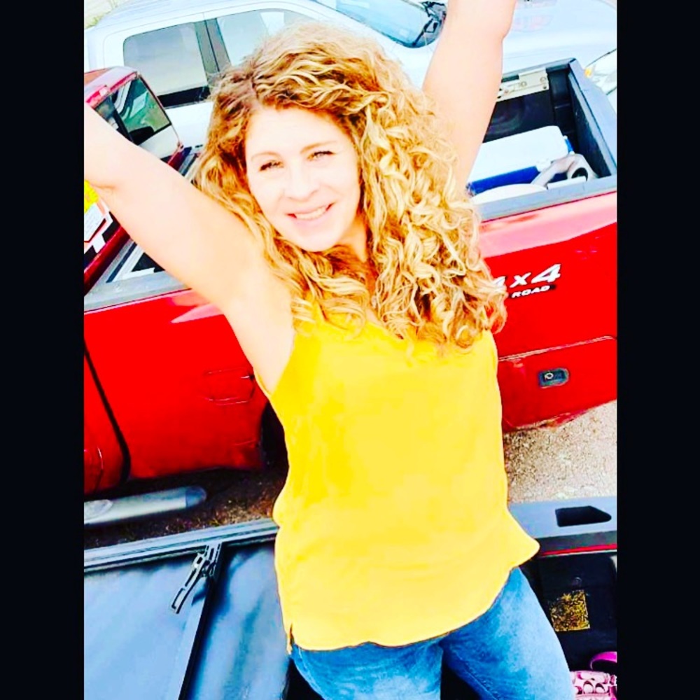 Meet your Posher, Leslie